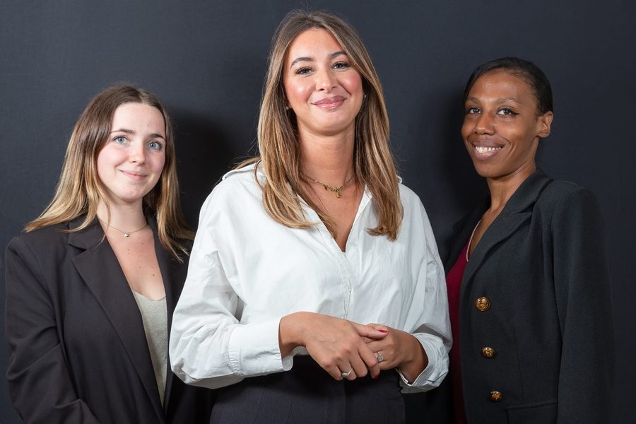 The practice reception team (2024 photo).