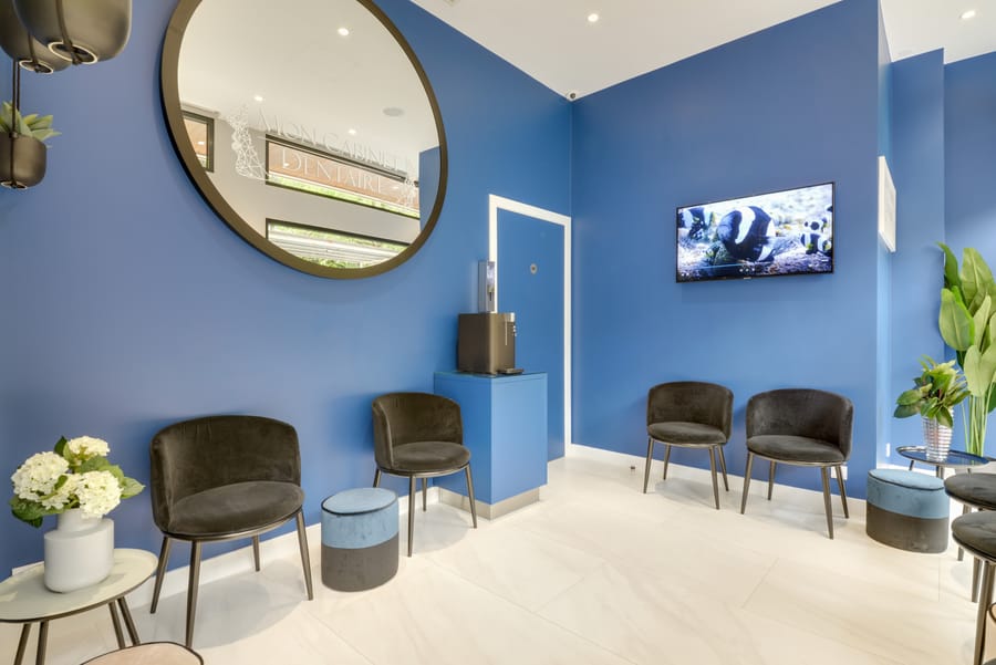 Waiting room.